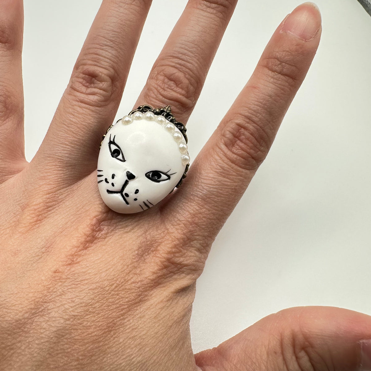 Vintage Cat Serving Royalty Adjustable Ring