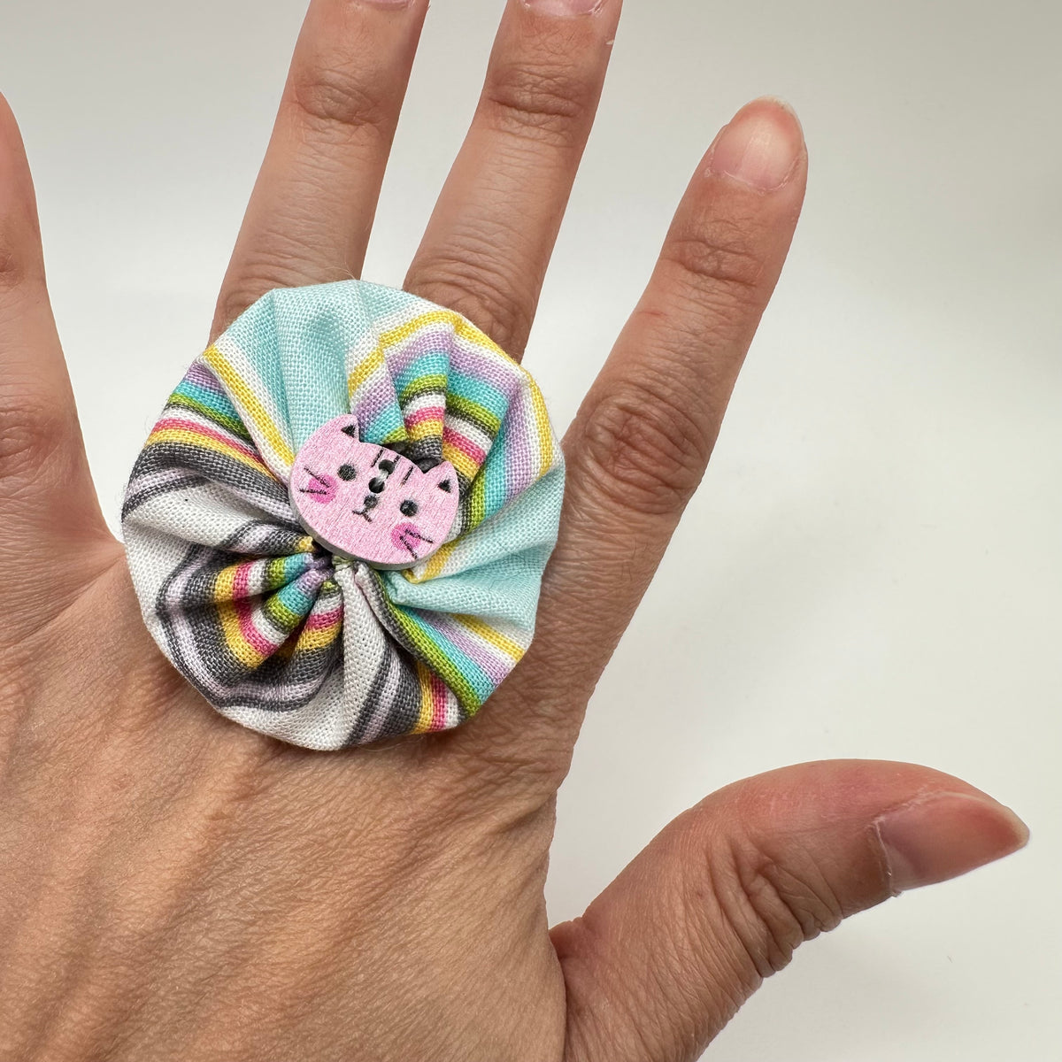 Fabric Swirl Kitty Cat Adjustable Ring - Candy Stripe