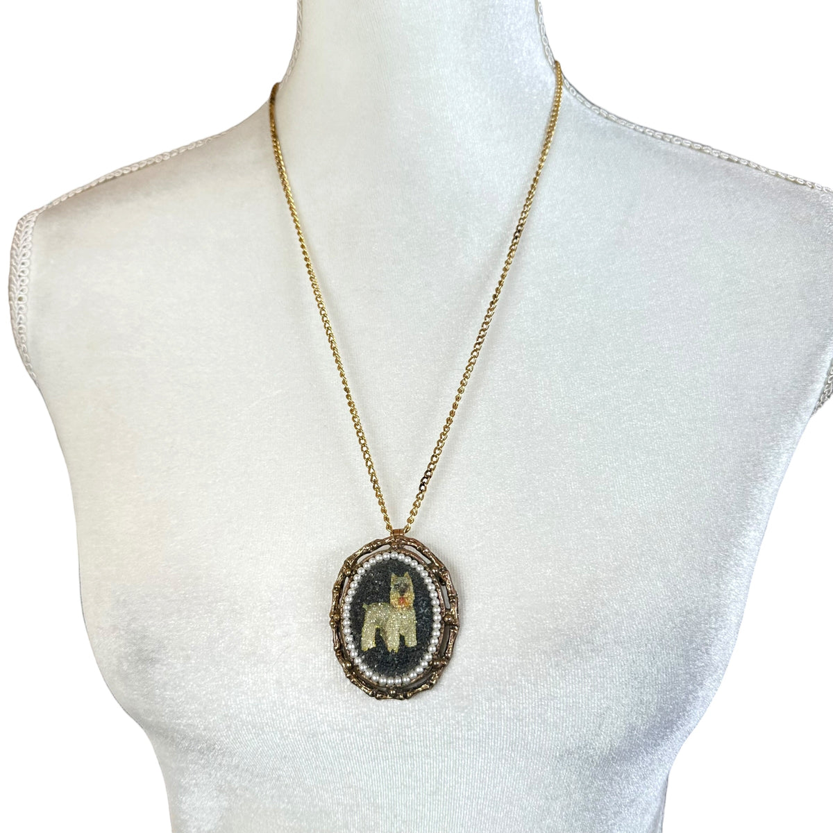 Vintage 1970's Beaded Schnauzer Necklace