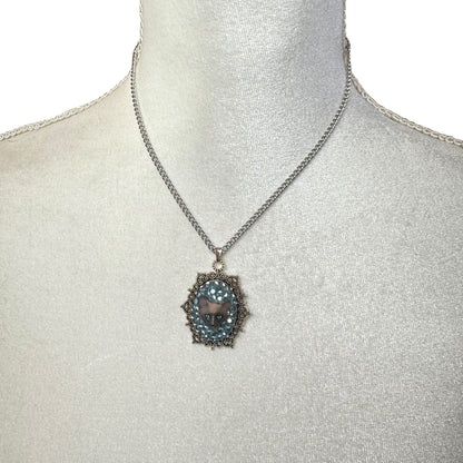 Siamese Cat with Light Blue Rhinestones Necklace