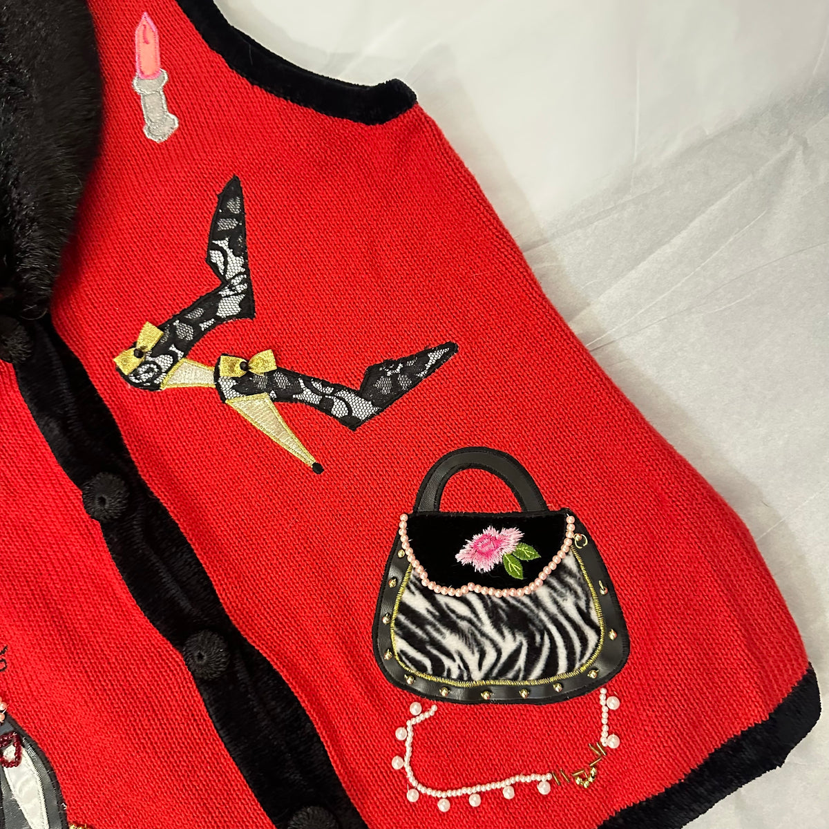Shopaholic Cat Faux Fur Vest Sz M
