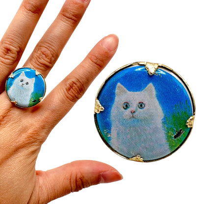 Vintage White Cat Themed Ring