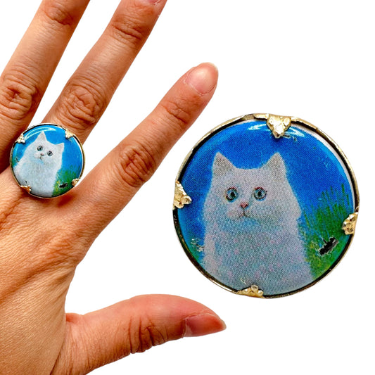 Vintage White Cat Themed Ring