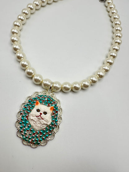 Persian Princess Cat Pearl Necklace