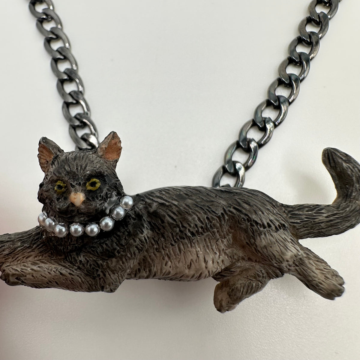 Vintage Kitty in Pearls Chain Necklace