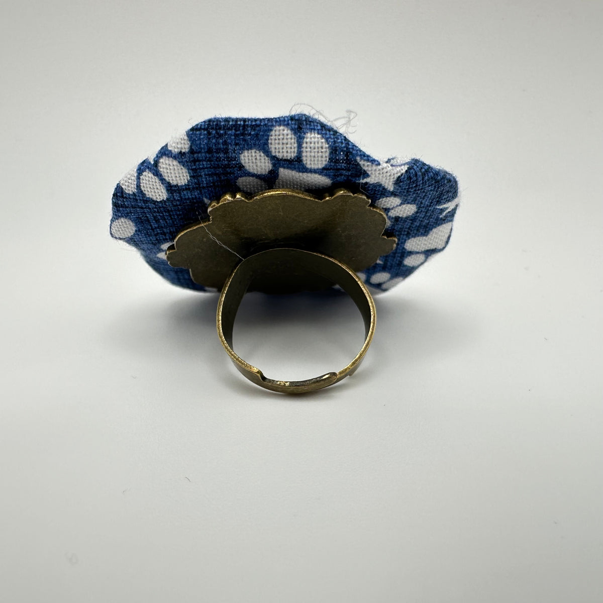 Fabric Swirl Kitty Cat Adjustable Ring - Blue + White